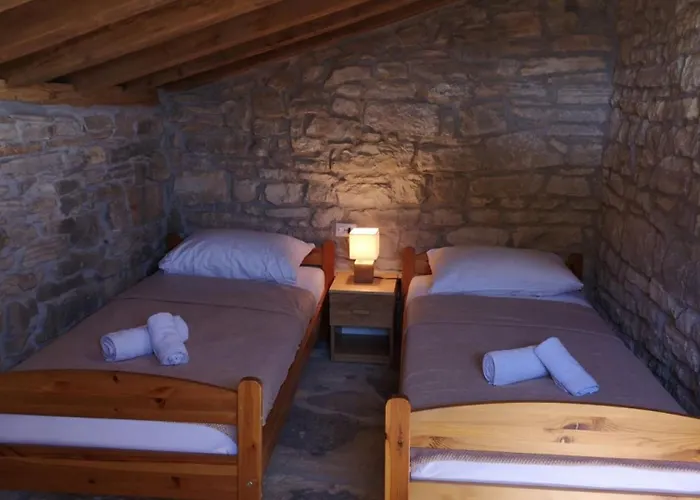 Juniper Stone By Guide Вилла Бенковац