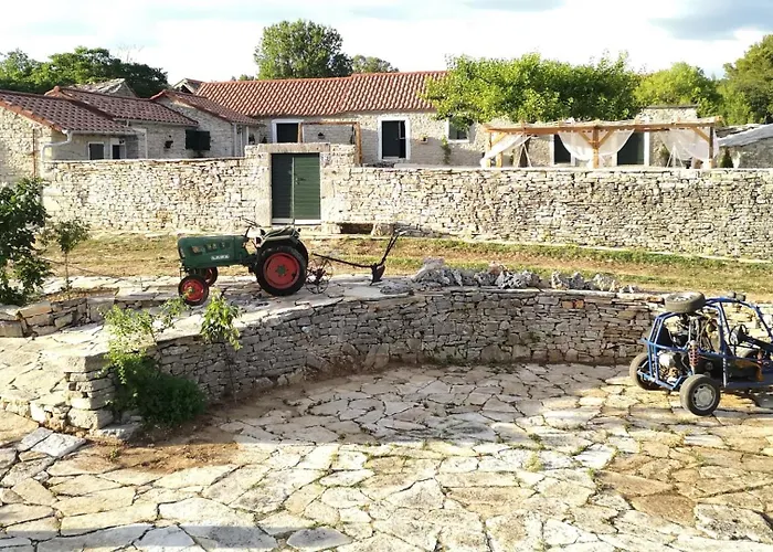 Juniper Stone By Guide *